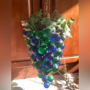 Vintage MCM lucite glass 1.5” grape light lamp